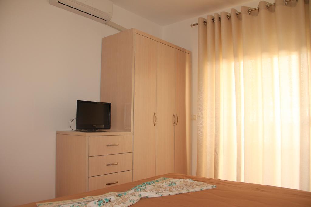 Kristi Apartments Sarande Exterior photo